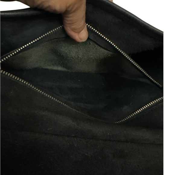 COACH Vintage Willis Black Leather
Nickel Crossbody Bag Satchel
Handbag 9927 - Picture 8 of 13